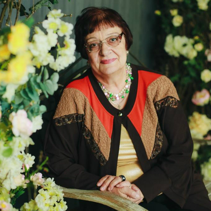 Галина Костина